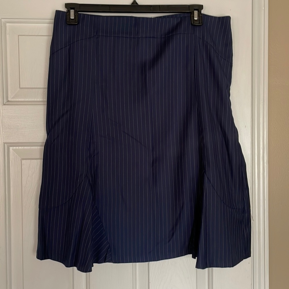 Merona navy blue pinstripe skirt. Fully lined.